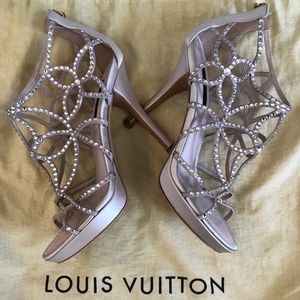Louis Vuitton Size (7 US) Swaroski Crystal - NWOT